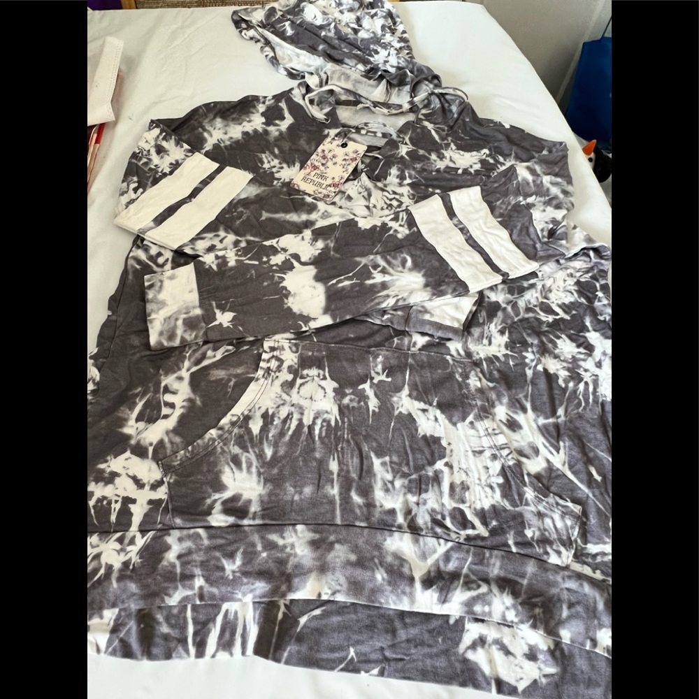 New Pink Republic hooded shirt size small